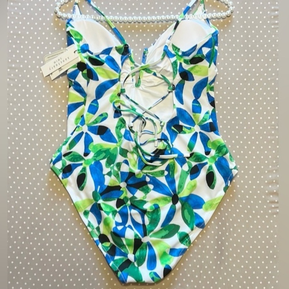 Sanctuary One Piece Swimsuit - Picture 3 of 8